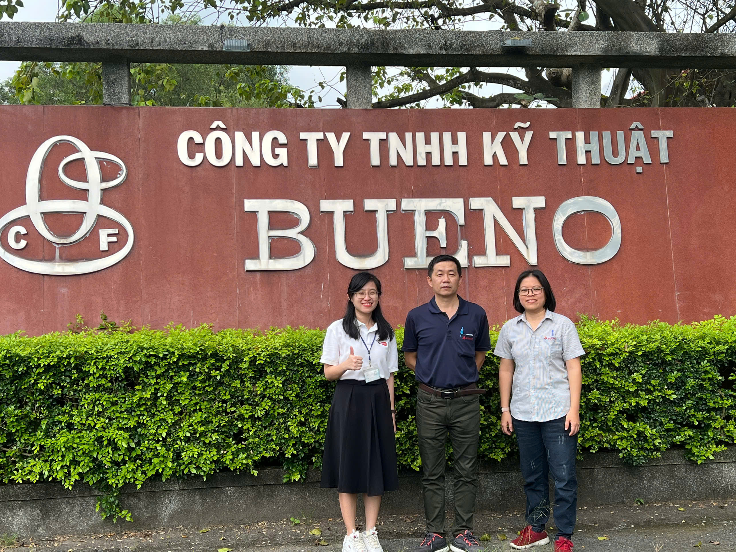 Photo with sale manager.jpg